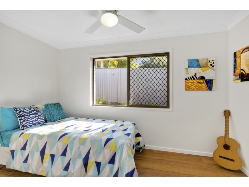 54 Pappas Way, Carrara QLD 4211