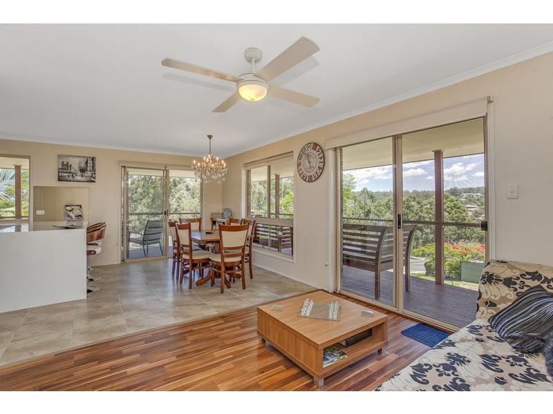 1 Sevenoaks Court, Worongary QLD 4213