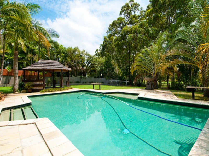 14 Fitzalan Circuit, Arundel QLD 4214