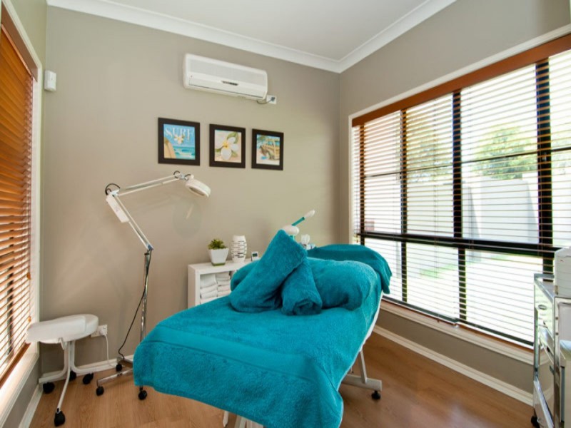 14 Fitzalan Circuit, Arundel QLD 4214