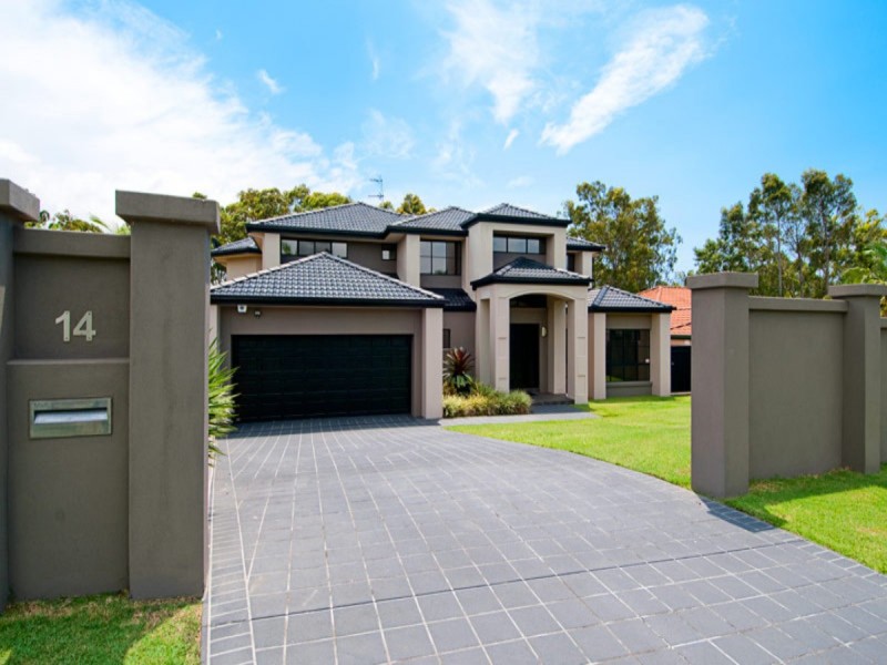 14 Fitzalan Circuit, Arundel QLD 4214