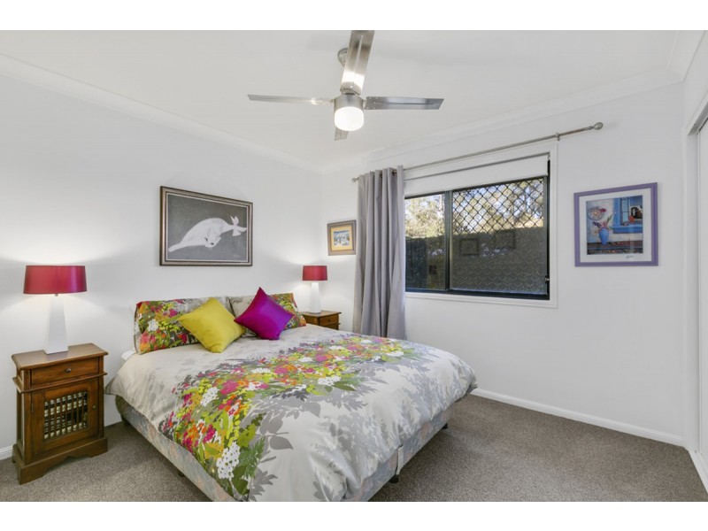18 Greenbank Circuit, Carrara QLD 4211