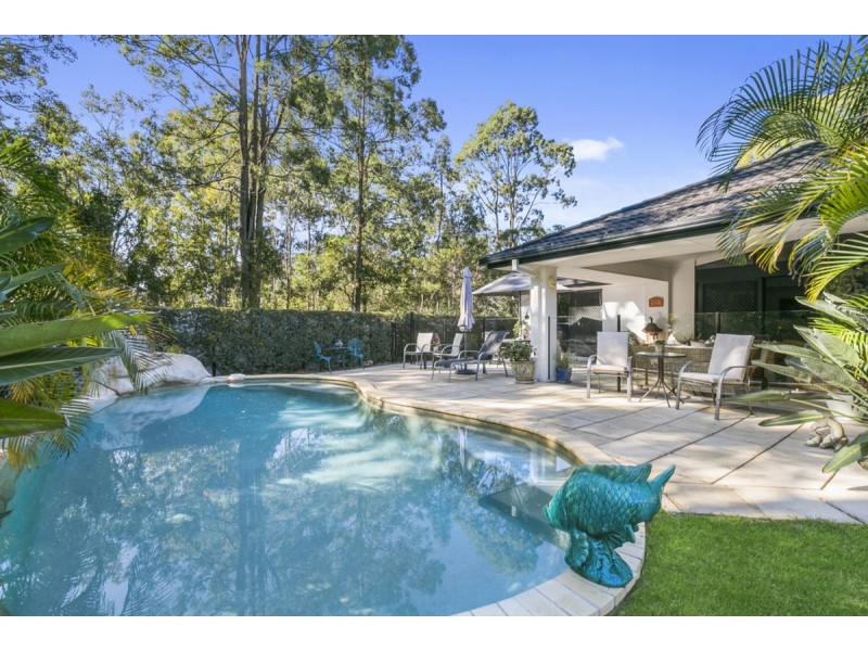18 Greenbank Circuit, Carrara QLD 4211