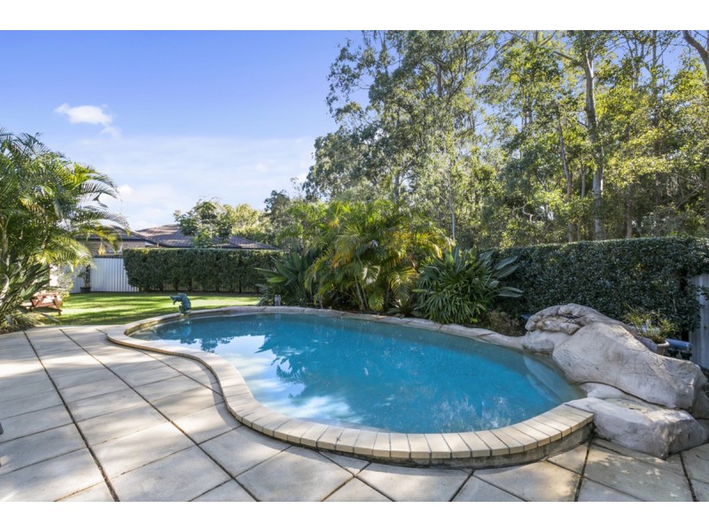 18 Greenbank Circuit, Carrara QLD 4211