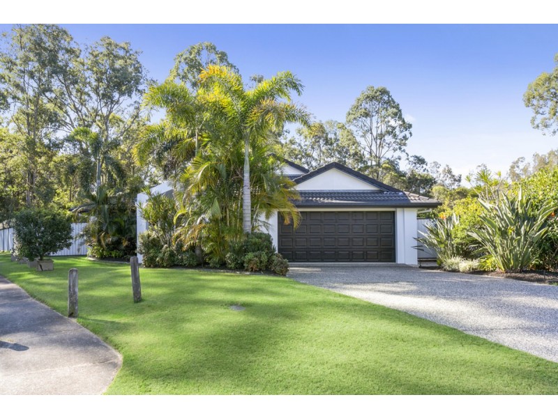 18 Greenbank Circuit, Carrara QLD 4211