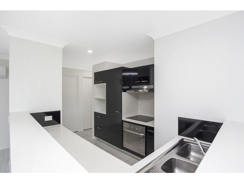 57/6 Ben Lomond Drive, Highland Park QLD 4211