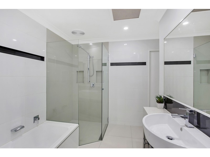 57/6 Ben Lomond Drive, Highland Park QLD 4211