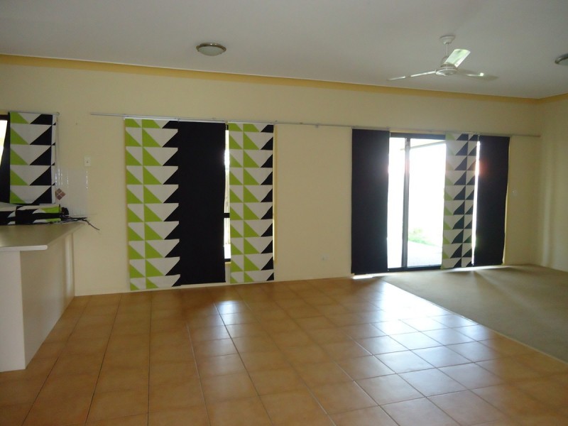 8 Bluetail Crescent, Upper Coomera QLD 4209