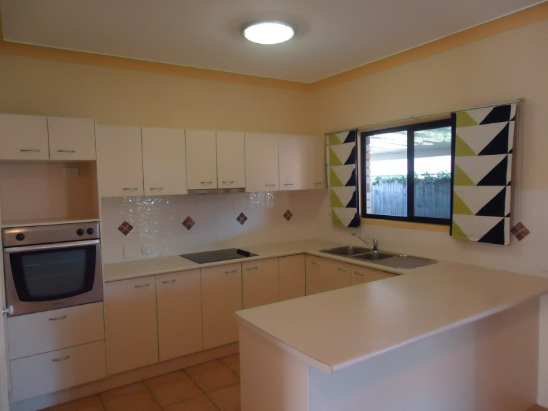 8 Bluetail Crescent, Upper Coomera QLD 4209