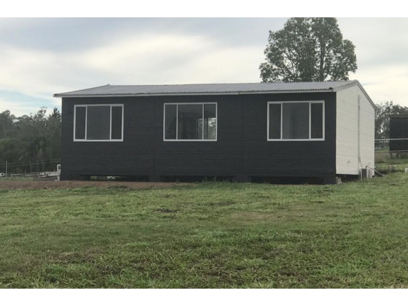 42 Equestrian Drive, Maudsland QLD 4210