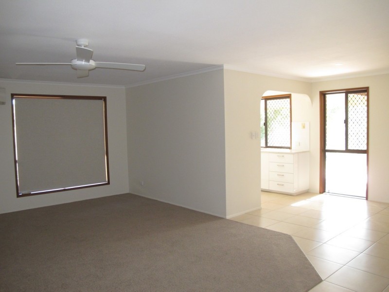 19 Cambridge Street, Carrara QLD 4211