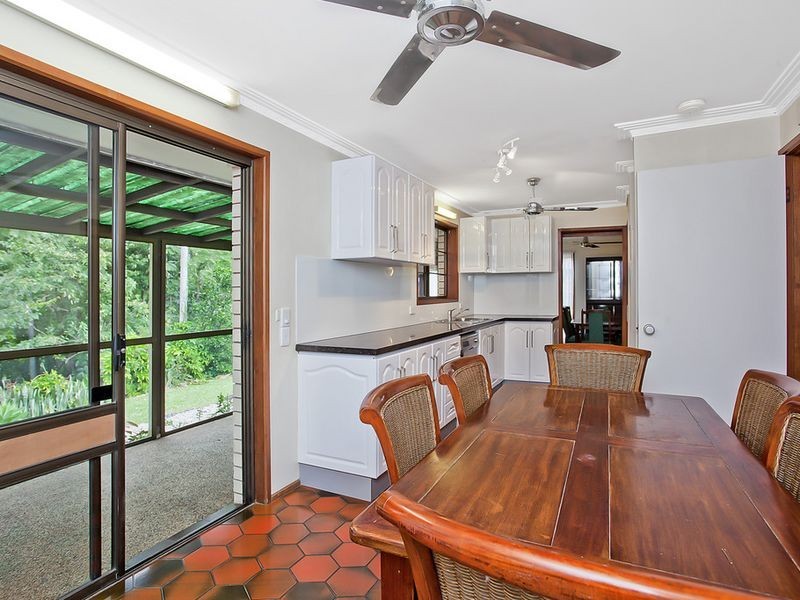 25 Bartlett Avenue, Nerang QLD 4211