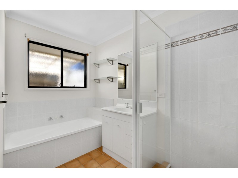 27 Shenton Way, Nerang QLD 4211