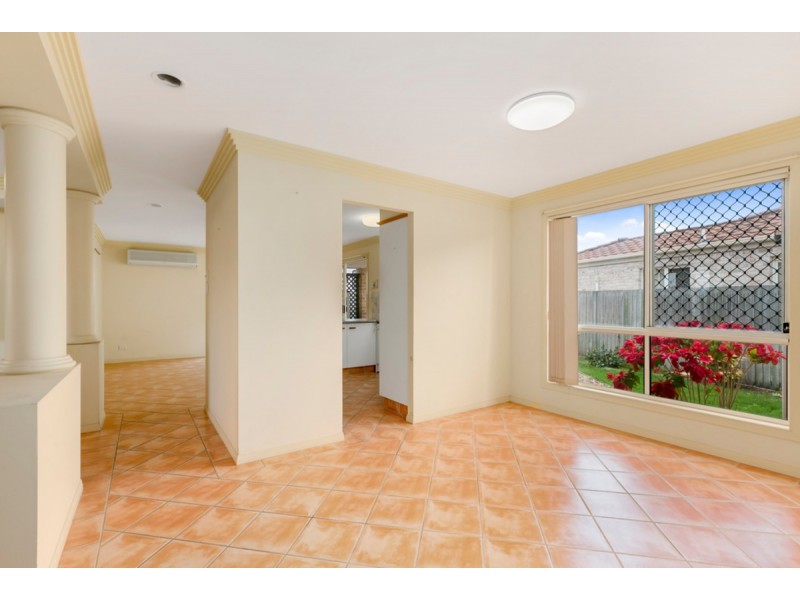 2/28 Aberdeen Court, Highland Park QLD 4211
