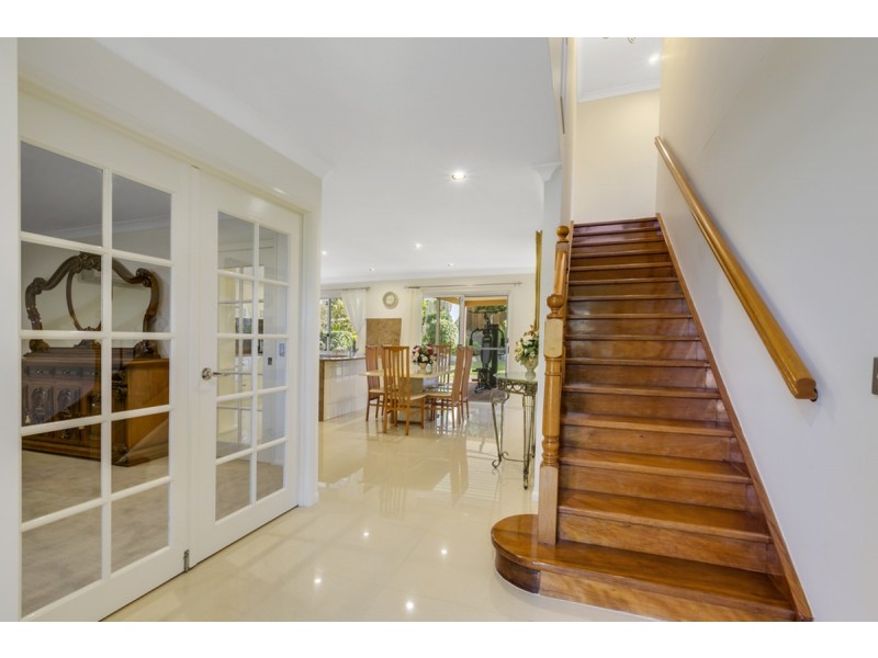 5 Tristania Way, Highland Park QLD 4211