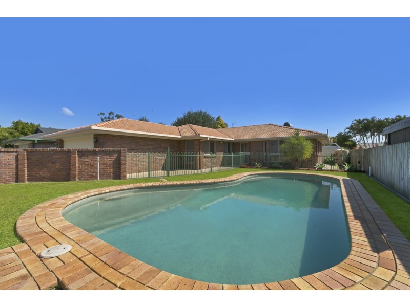 41 Marble Drive, Carrara QLD 4211