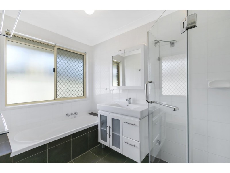 41 Marble Drive, Carrara QLD 4211