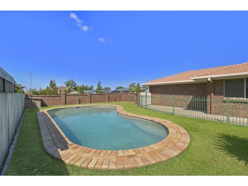 41 Marble Drive, Carrara QLD 4211