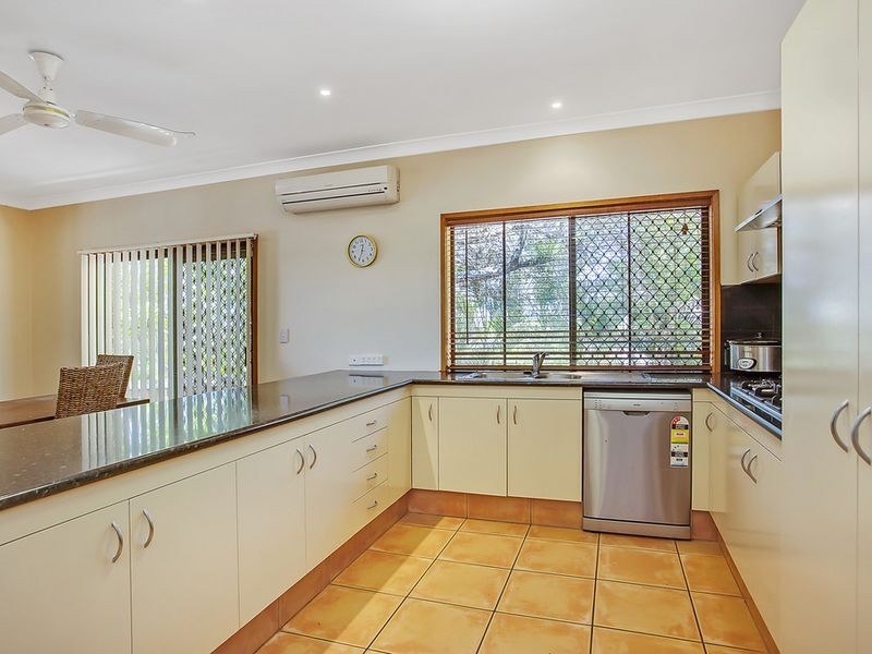 169 Alexander Drive, Highland Park QLD 4211