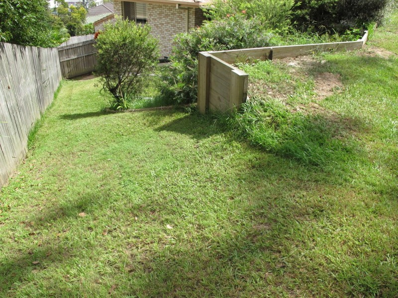 2/82 Paddington Drive, Carrara QLD 4211