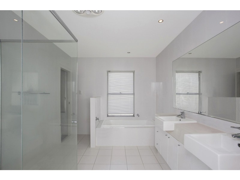 23/1 Boulton Drive, Nerang QLD 4211