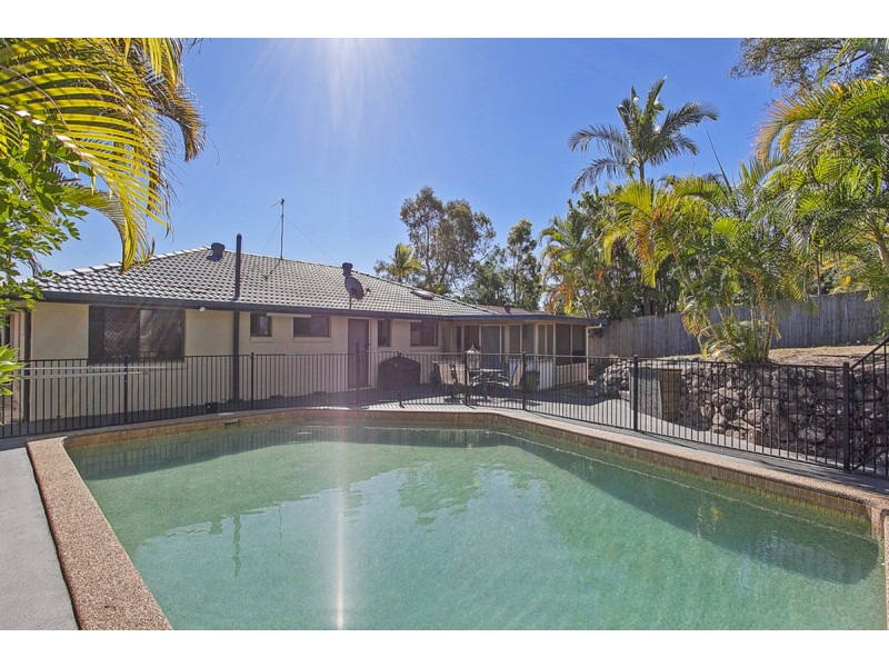 13 Winani Drive, Ashmore QLD 4214