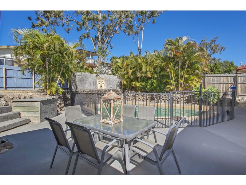 13 Winani Drive, Ashmore QLD 4214