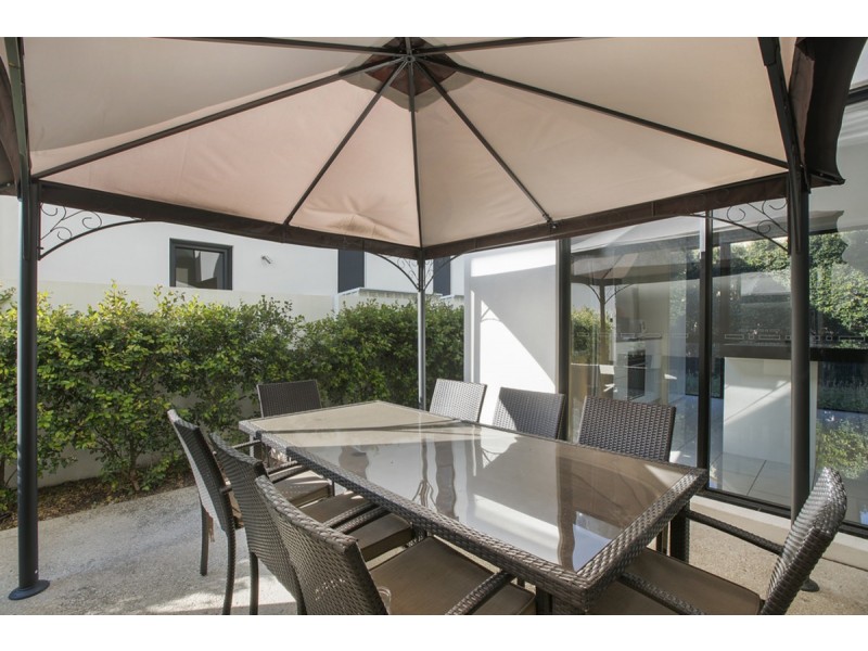 2669 The Address, Hope Island QLD 4212