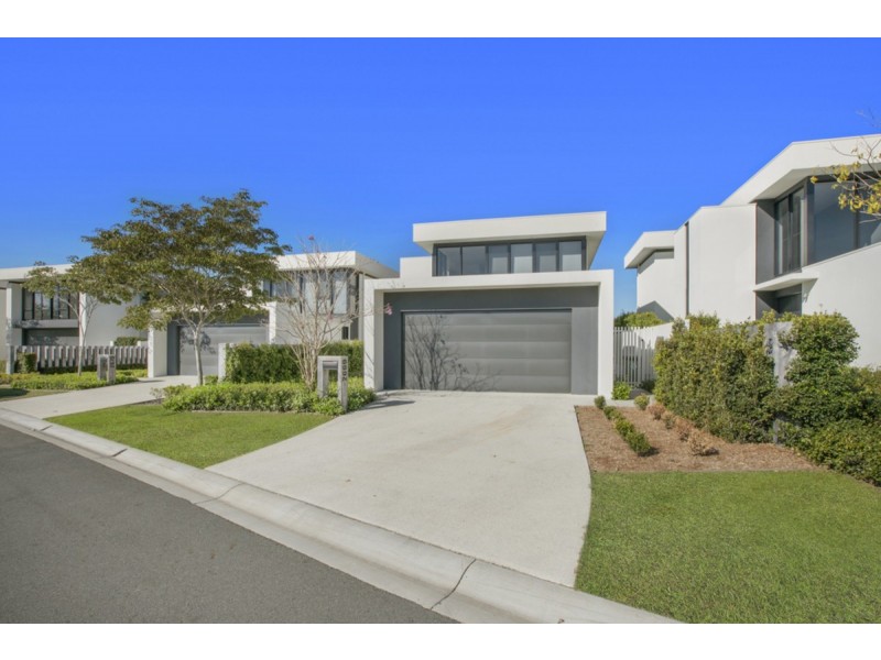 2669 The Address, Hope Island QLD 4212