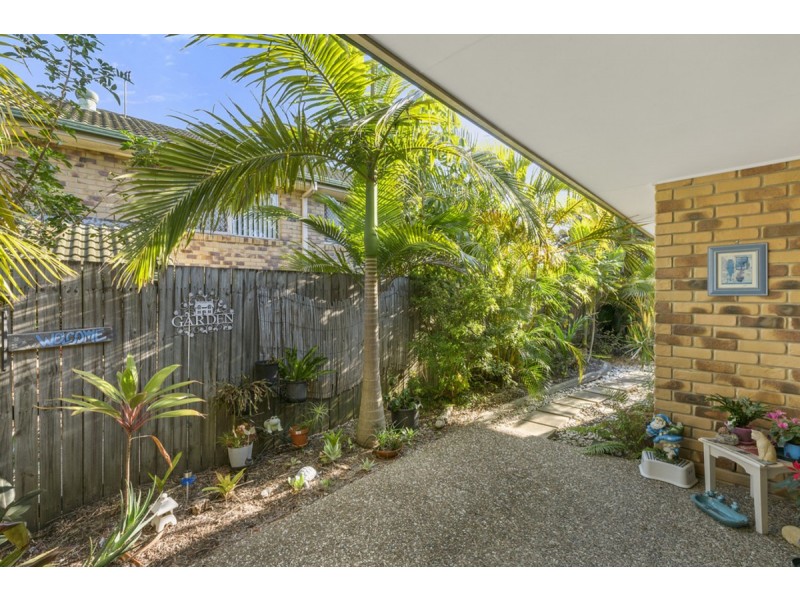 13/2 Weedons Road, Nerang QLD 4211
