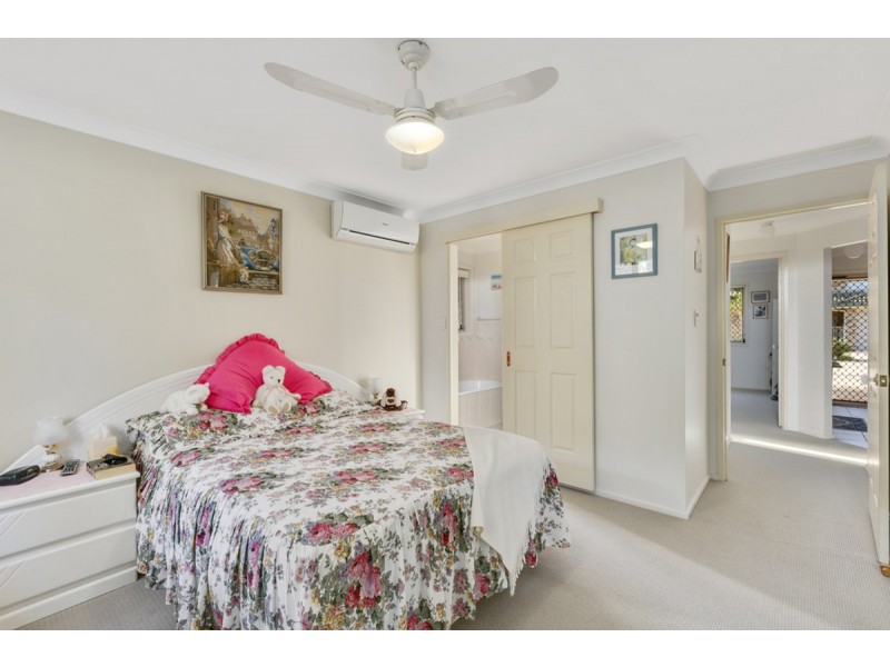 13/2 Weedons Road, Nerang QLD 4211