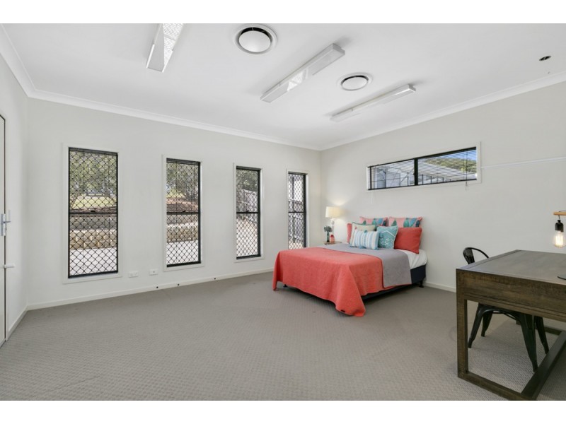 4 Kerrigan Court, Mudgeeraba QLD 4213