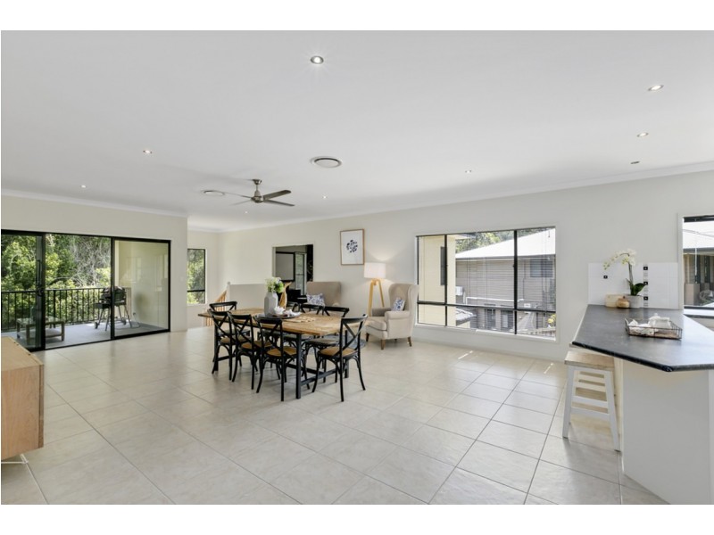 4 Kerrigan Court, Mudgeeraba QLD 4213