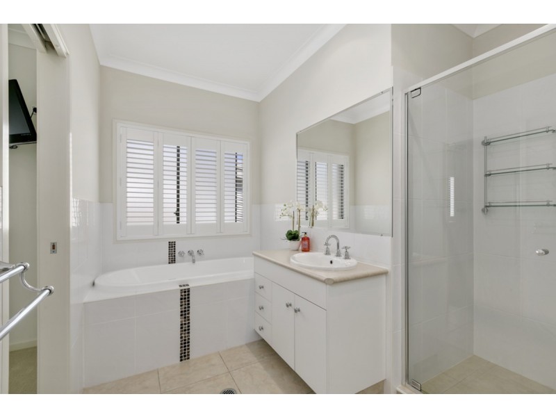 4 Kerrigan Court, Mudgeeraba QLD 4213
