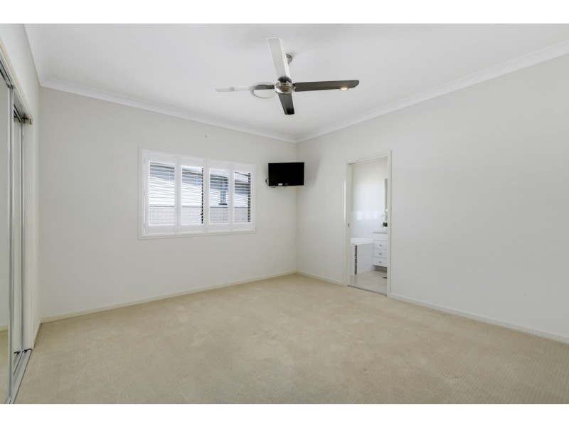 4 Kerrigan Court, Mudgeeraba QLD 4213