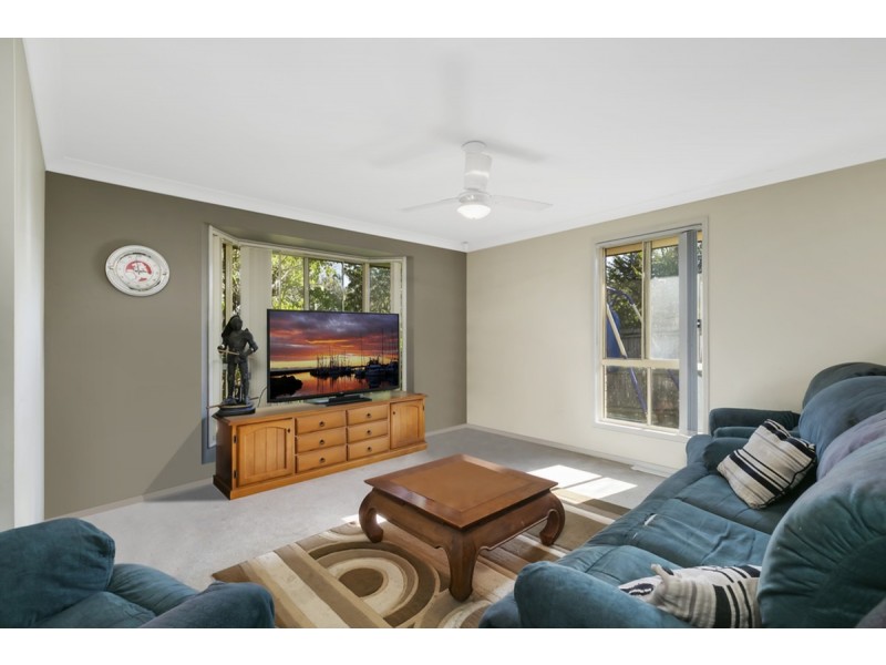 8 Essex Court, Nerang QLD 4211