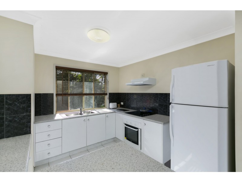 8 Essex Court, Nerang QLD 4211