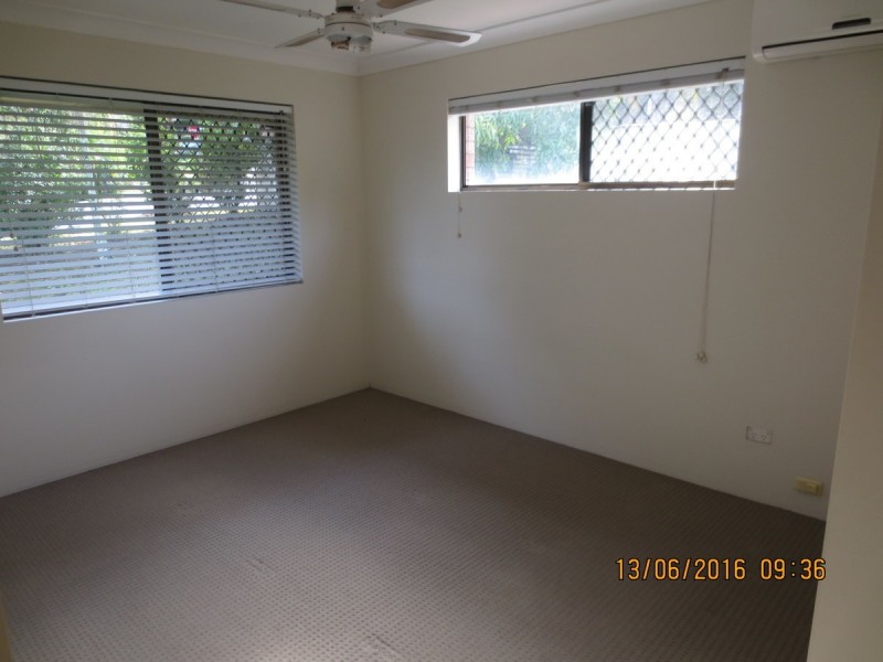 37 Plateau Crescent, Carrara QLD 4211