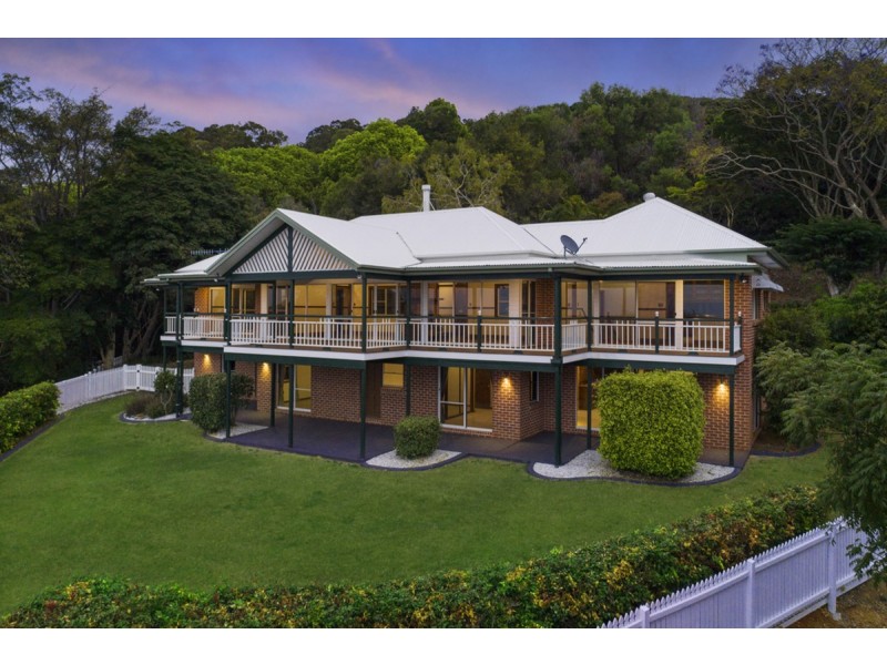 24 Pemberton Close, Mount Nathan QLD 4211