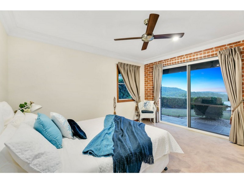 24 Pemberton Close, Mount Nathan QLD 4211