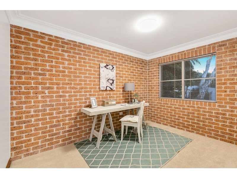 24 Pemberton Close, Mount Nathan QLD 4211