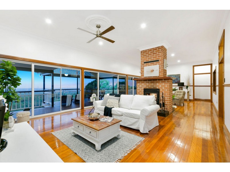 24 Pemberton Close, Mount Nathan QLD 4211