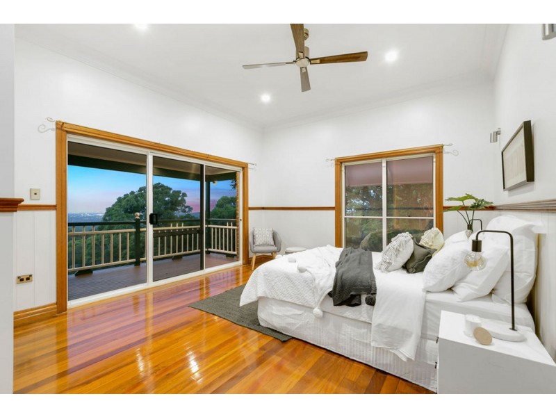 24 Pemberton Close, Mount Nathan QLD 4211