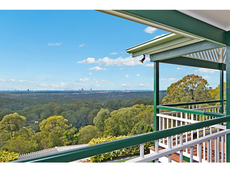 24 Pemberton Close, Mount Nathan QLD 4211