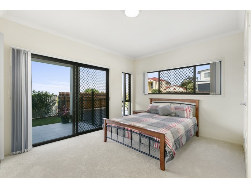 71 Kincaid Drive, Highland Park QLD 4211