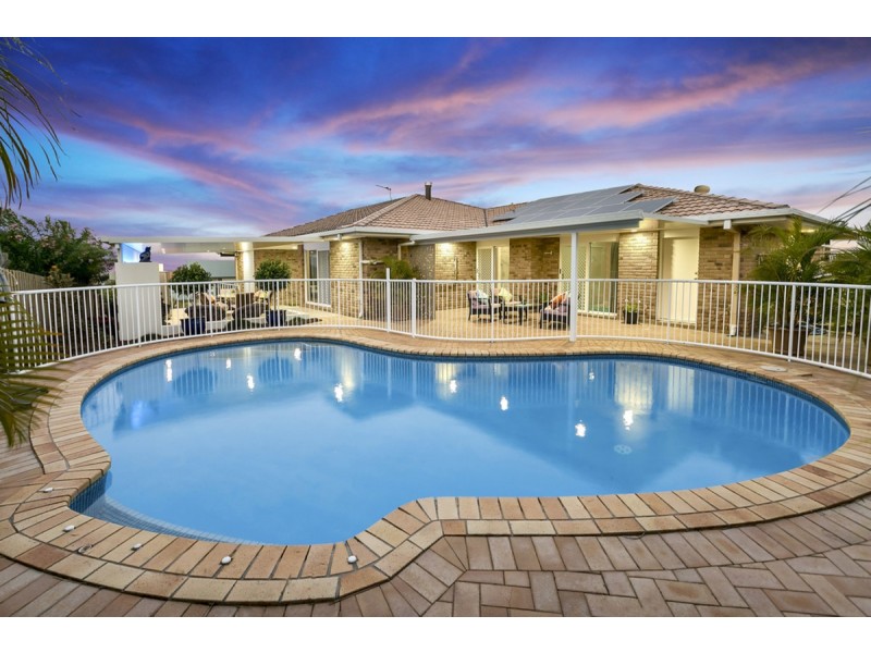 14 Parklane Place, Highland Park QLD 4211