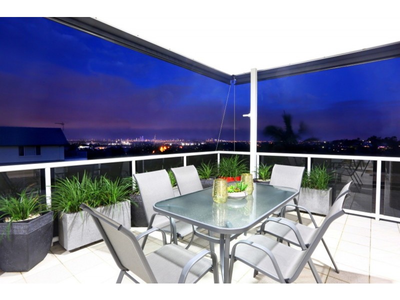 14 Parklane Place, Highland Park QLD 4211