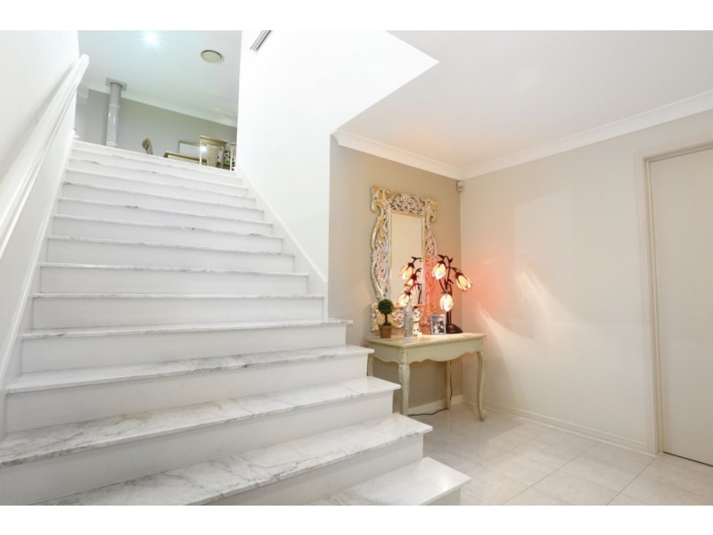 14 Parklane Place, Highland Park QLD 4211