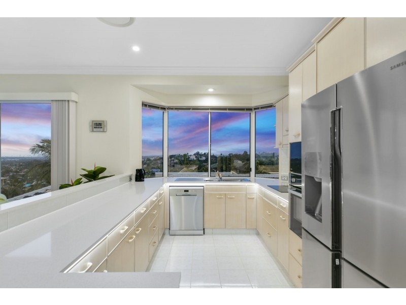 14 Parklane Place, Highland Park QLD 4211