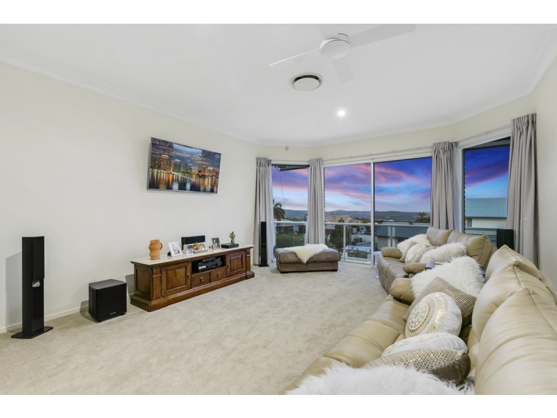 14 Parklane Place, Highland Park QLD 4211